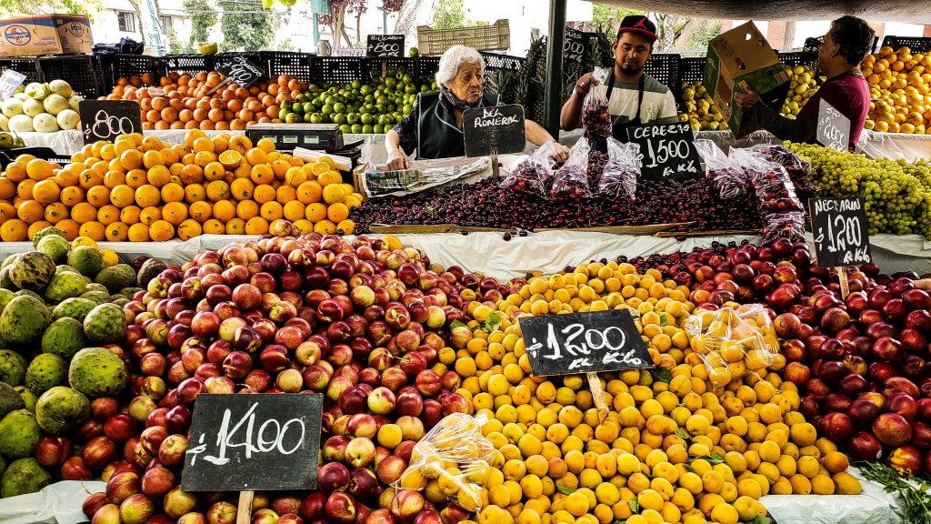 Las frutas y verduras son fundamentales para preparar comida vegana.
