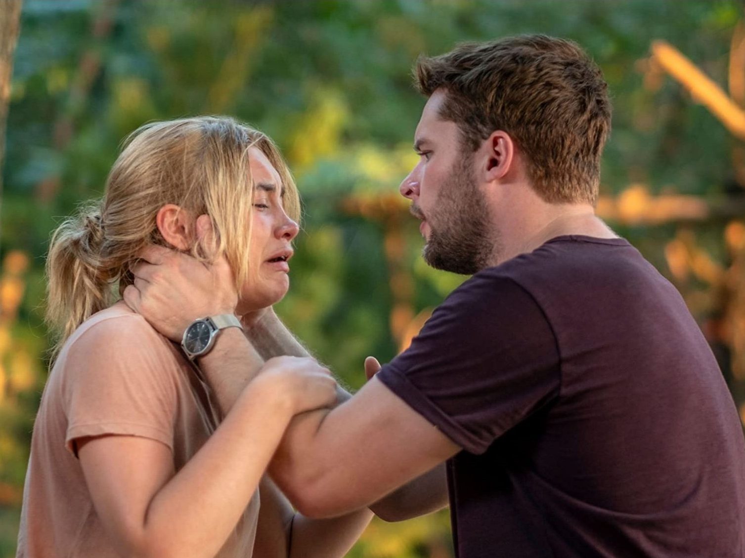 Florence Pugh y Jack Reynor como 'Dani' y 'Chris' en 'Midsommar'