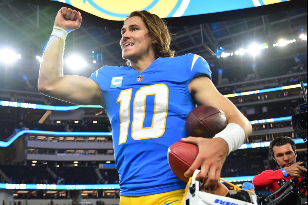 Justin Herbert, mariscal de campo de Los Angeles Chargers la temporada pasada.