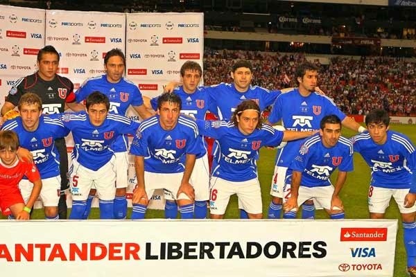 Plantel de la Universidad de Chile en el año 2010.